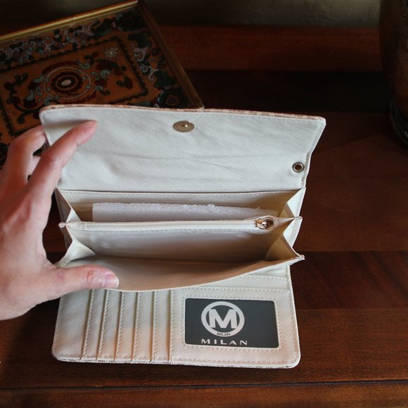 NWT Milan Wallet - Picture 8 of 10